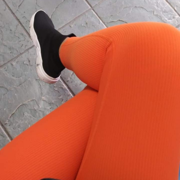 Women Orange fit ribbed leggings - Picture 10 of 11